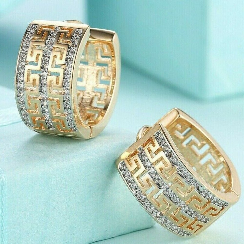 New 18K Gold Plated Huggie Hoop Earrings